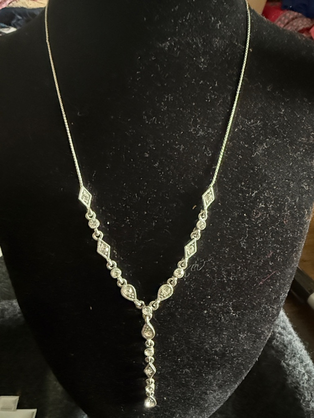 Elegant Silver-Tone Y-Drop Necklace with Clear Stones